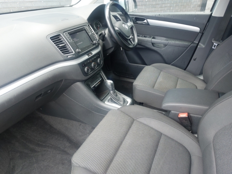 Volkswagen Sharan 1.4 Tsi Se Nav Dsg Silver #5
