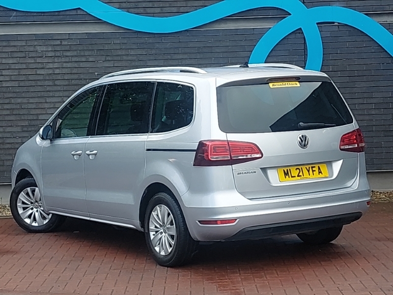 Volkswagen Sharan 1.4 Tsi Se Nav Dsg Silver #2