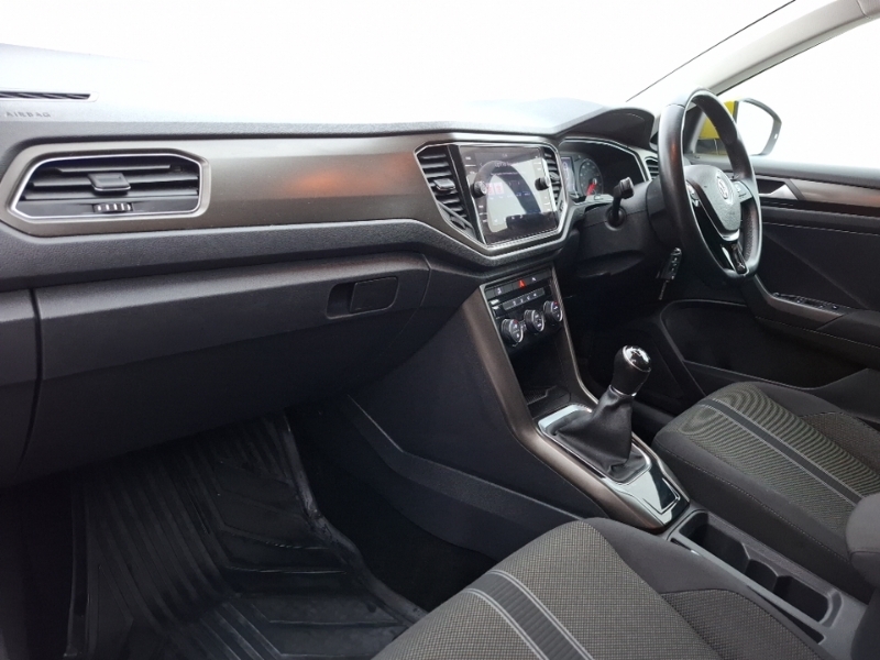 Volkswagen T-Roc 1.0 Tsi Se Yellow #5