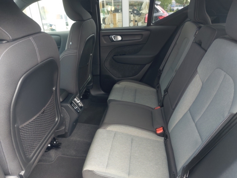 Volvo XC40 2.0 B3p Plus Dark Black #6