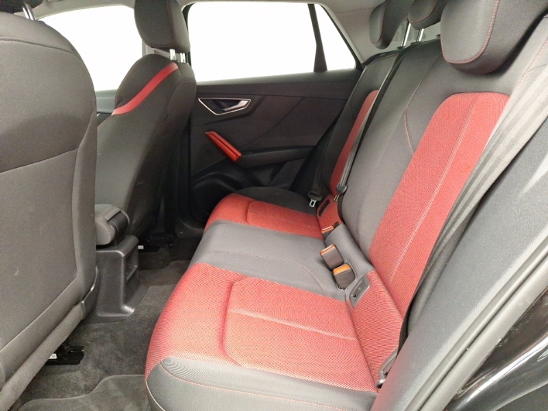 Audi Q2 30 Tdi Sport Black #6