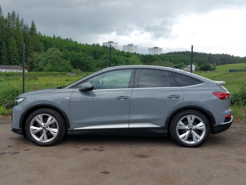 Audi Q4 E Tron 150Kw 40 82Kwh S Line Tech Pack Grey #4
