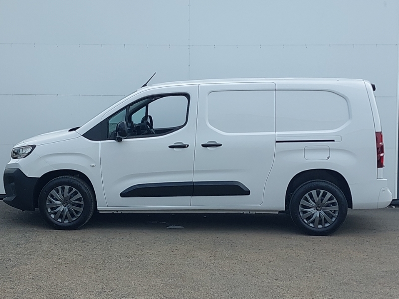 Citroen Berlingo 1.5 D 100Ps Van Driver SM26TWN White #4