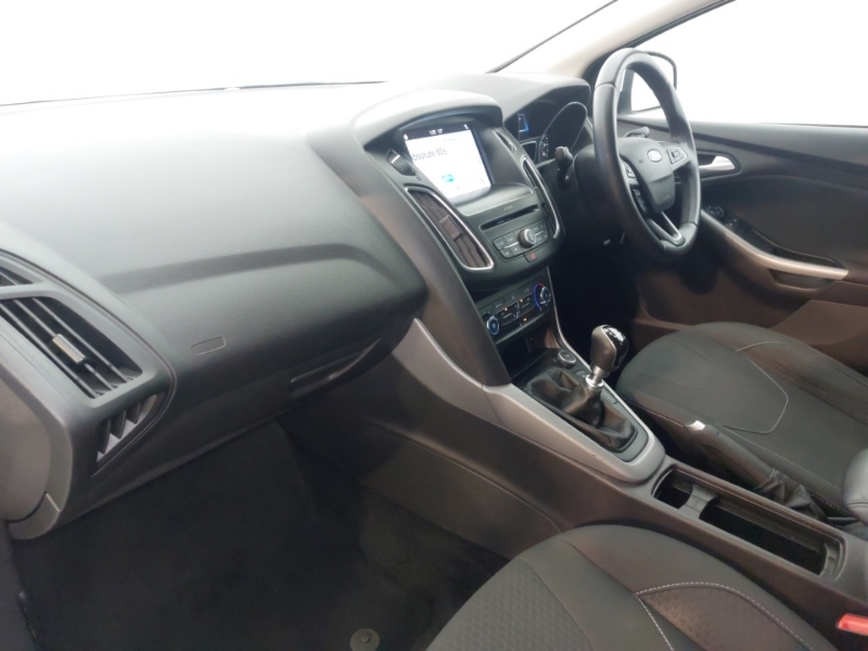 Ford Focus 1.0 Ecoboost 125 Zetec Edition White #5