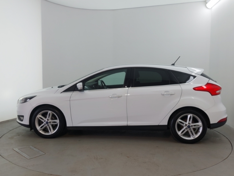 Ford Focus 1.0 Ecoboost 125 Zetec Edition White #4