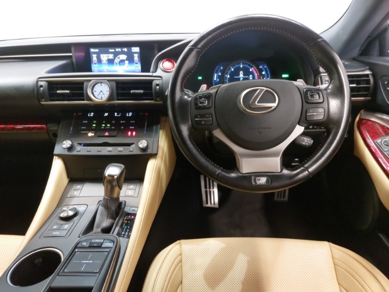 Lexus RC 300H Premier White #8