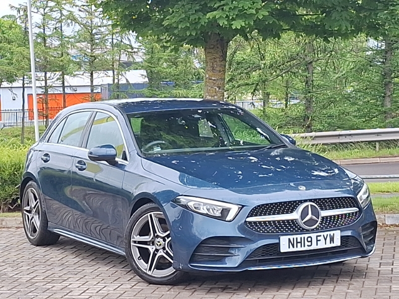 Mercedes-Benz 200 A Amg Line Executive Blue