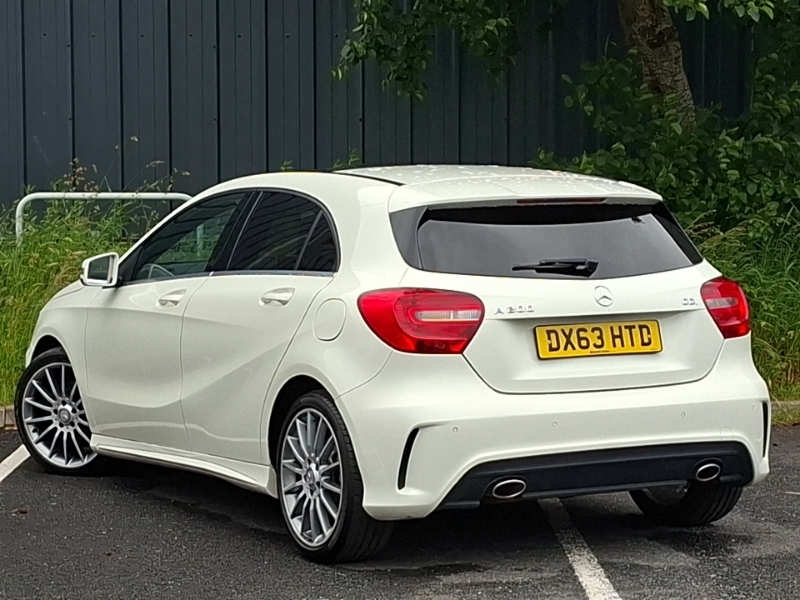 Mercedes-Benz A Class A200 Cdi Blueefficiency Amg Sport White #3