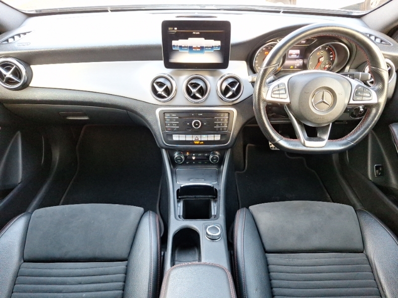 Mercedes-Benz GLA Class Gla 200 Amg Line Edition Grey #3