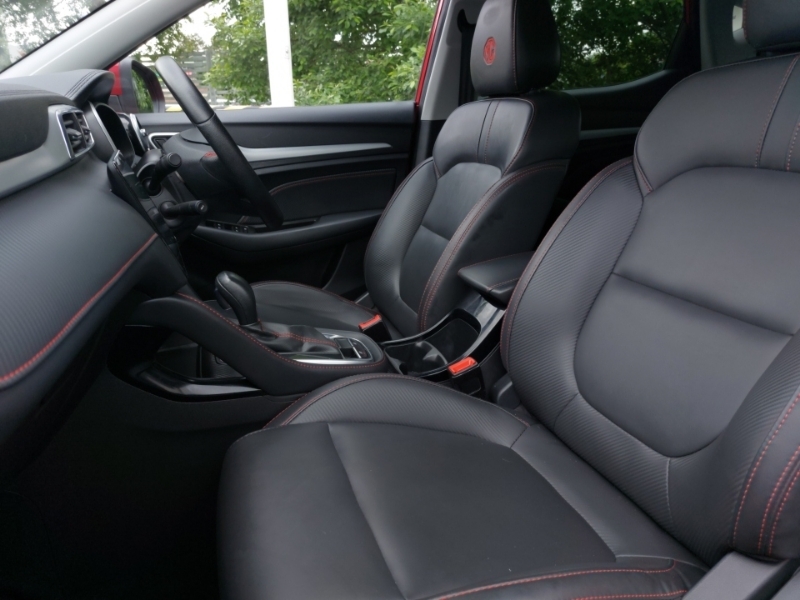 MG ZS 1.0T Gdi Exclusive Dct Red #5