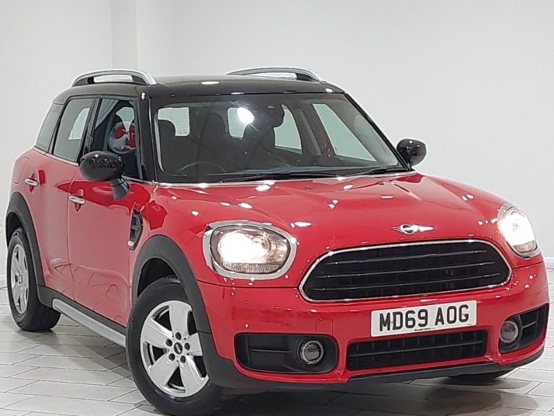 Mini Countryman 1.5 Cooper Classic Red