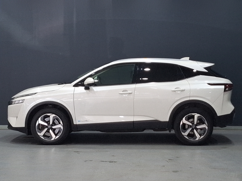Nissan Qashqai 1.5 E-power N-connecta Glass Roof White #4