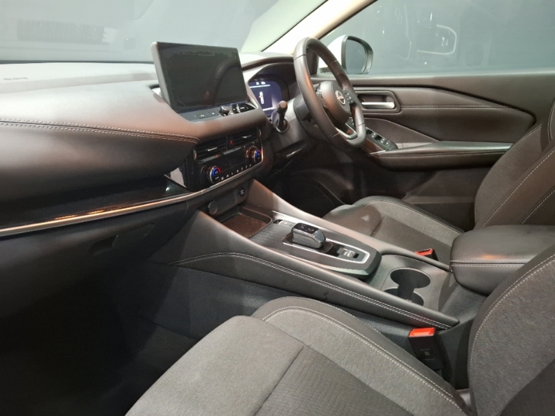 Nissan Qashqai 1.5 E-power N-connecta Glass Roof White #5