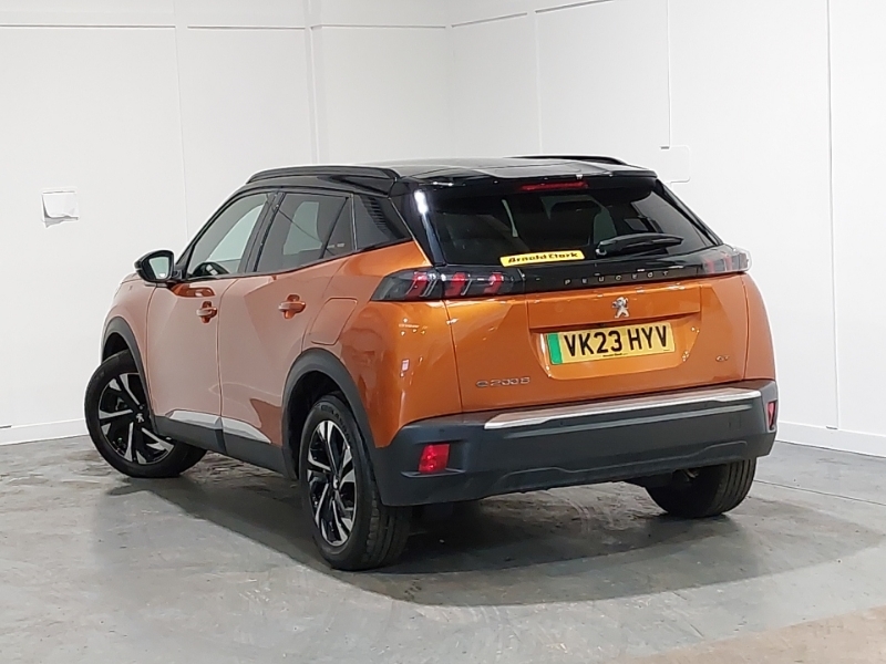 Peugeot e-2008 100Kw Gt 50Kwh Orange #2