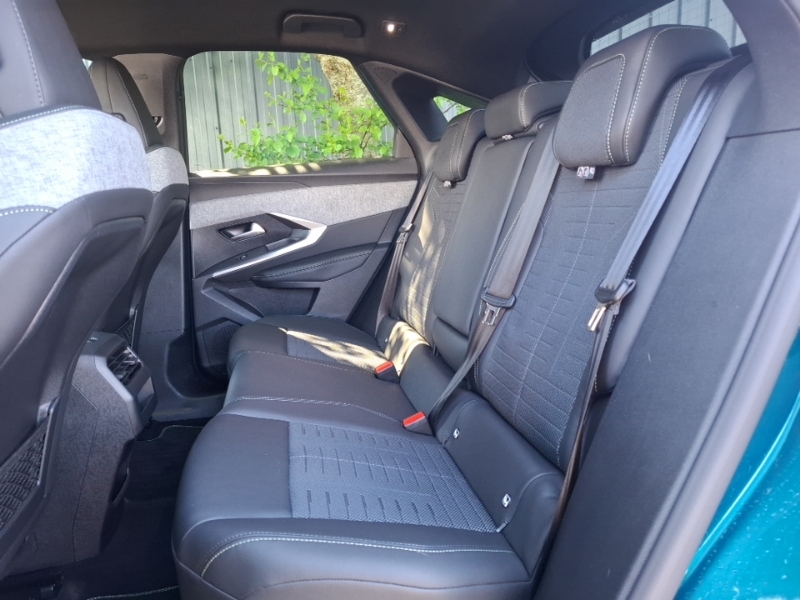 Peugeot 3008 1.2 Hybrid 136 Gt E-dsc6 Blue #6