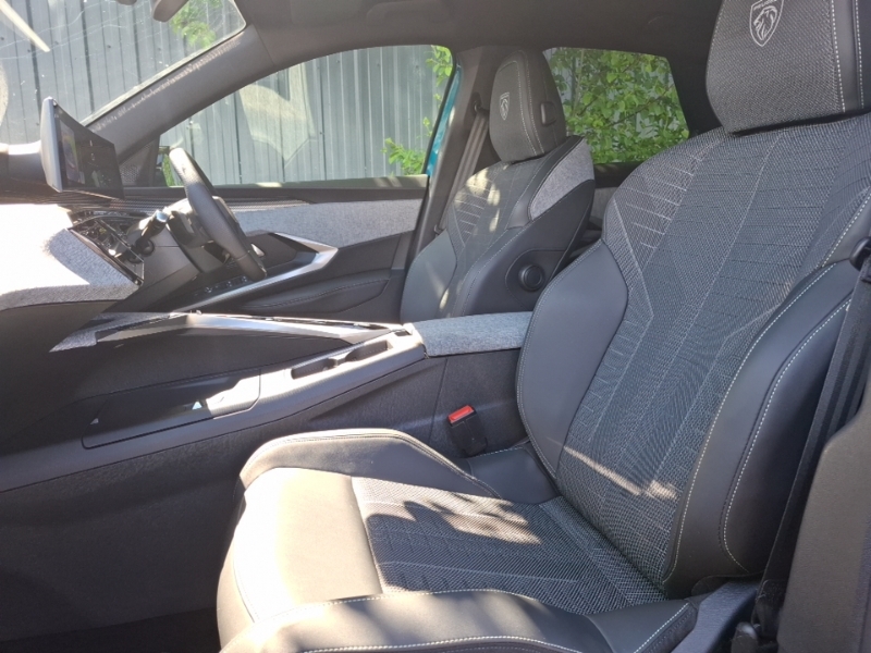 Peugeot 3008 1.2 Hybrid 136 Gt E-dsc6 Blue #5