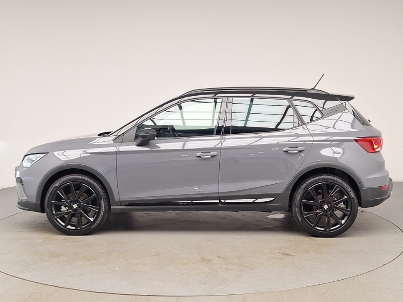 Seat Arona 1.0 Tsi 115 Fr Black Edition Dsg Grey #4