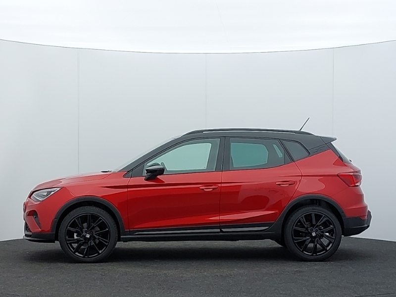Seat Arona 1.0 Tsi 115 Fr Black Edition Dsg Red #4