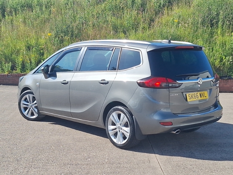 Vauxhall Zafira White #2