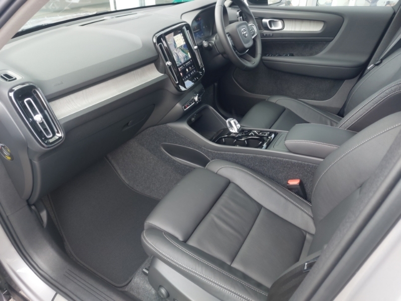 Volvo XC40 2.0 B4p Ultra Dark Silver #5