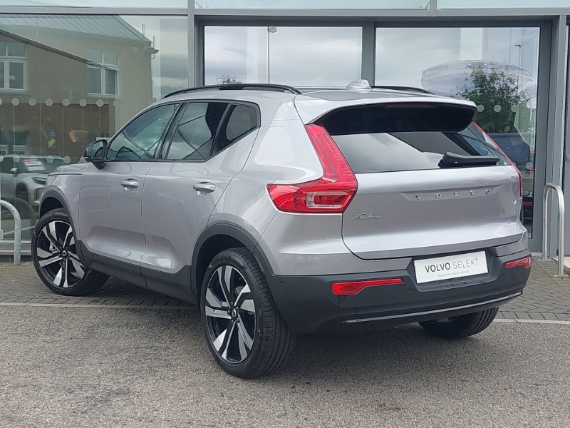 Volvo XC40 2.0 B4p Ultra Dark Silver #2