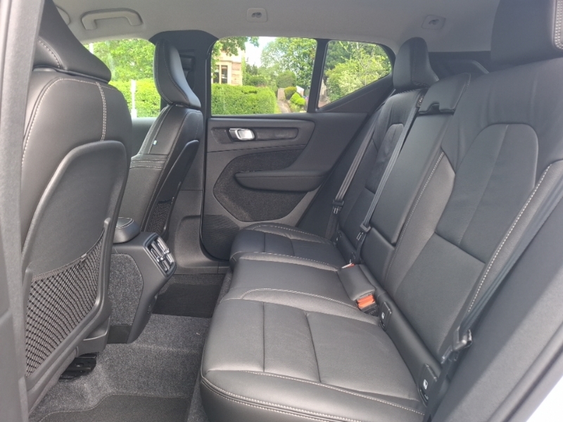 Volvo XC40 2.0 B3p Plus Pro Dark Blue #6