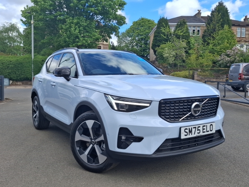 Volvo XC40 2.0 B3p Plus Pro Dark Blue