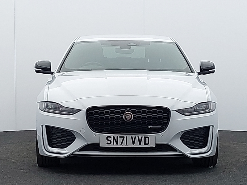 Jaguar XE 2.0 D200 R-dynamic Black Black #14