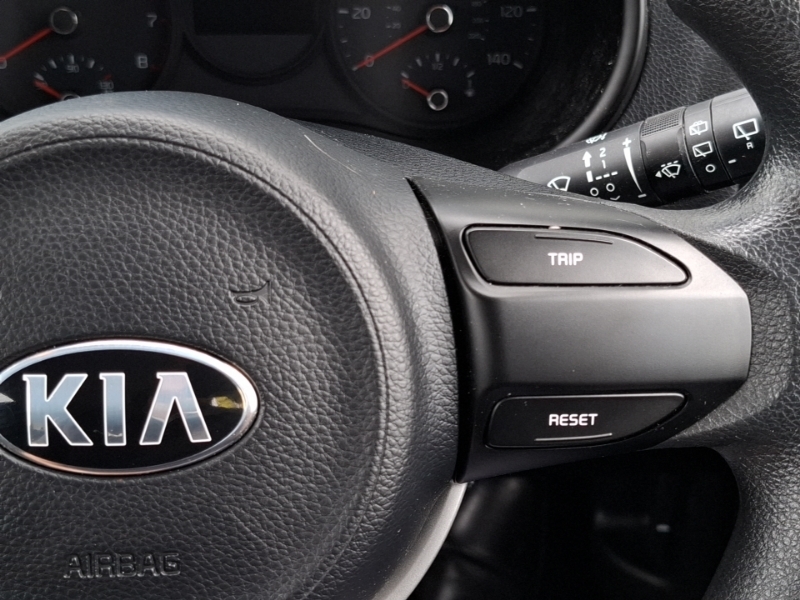 Kia Picanto 2 White #13