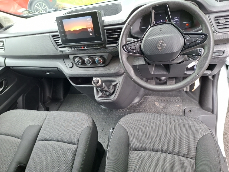 Renault Trafic Ll30 Blue Dci 130 Advance Safety Van White #3