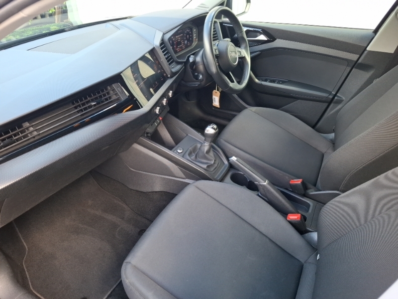 Audi A1 30 Tfsi 110 Technik RE23OPW Black #5