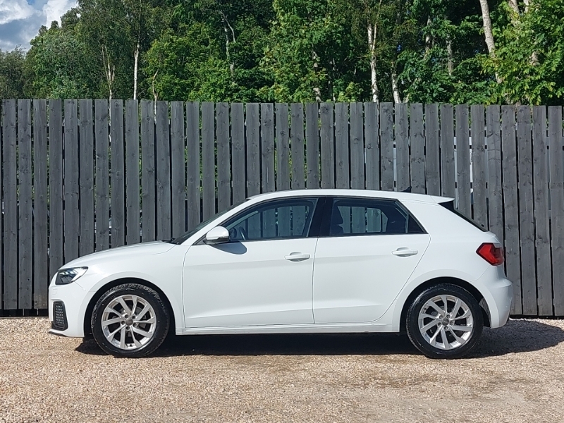 Audi A1 25 Tfsi Sport White #4