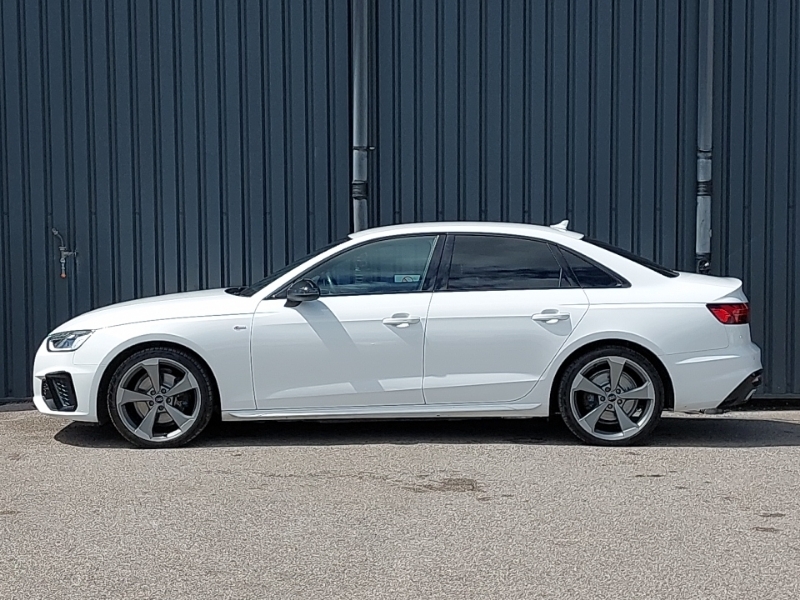 Audi A4 35 Tdi Black Edition S Tronic White #4
