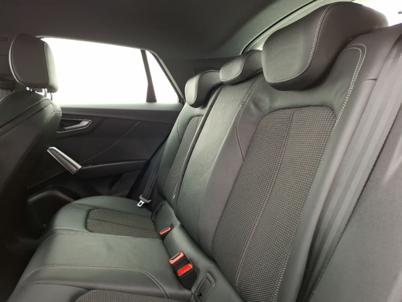 Audi Q2 35 Tfsi S Line S Tronic Blue #6