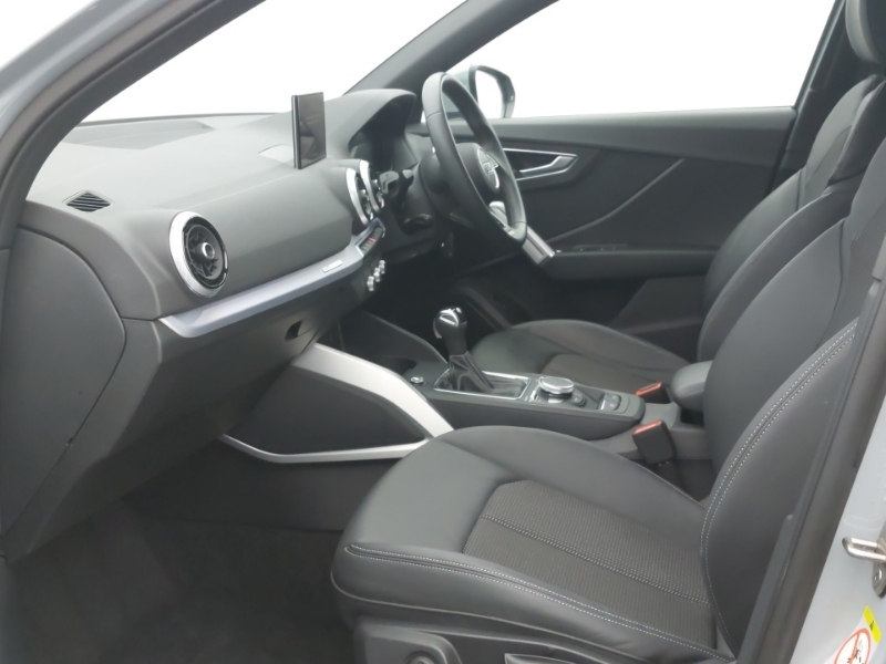 Audi Q2 35 Tfsi S Line S Tronic Grey #5