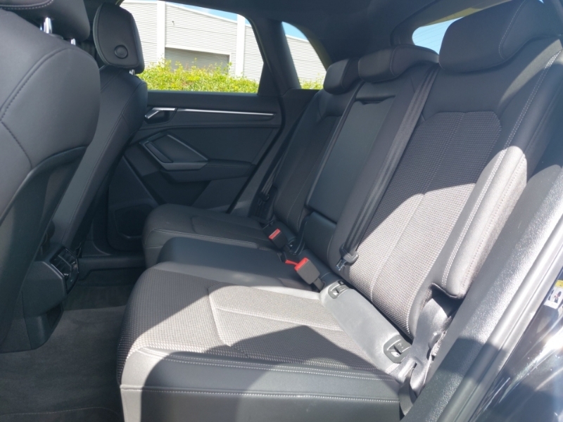 Audi Q3 35 Tdi S Line S Tronic Black #6