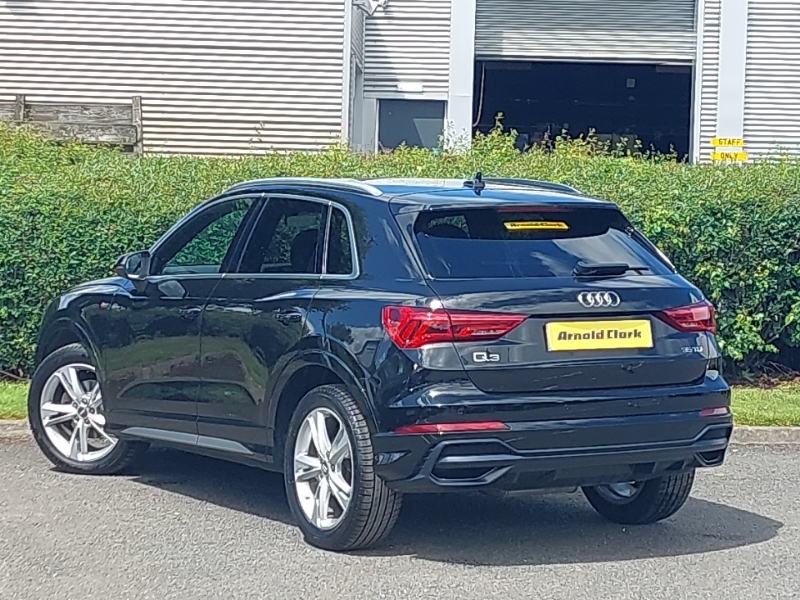 Audi Q3 35 Tdi S Line S Tronic Black #2