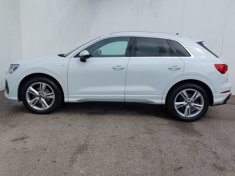 Audi Q3 35 Tfsi S Line S Tronic Comfortsound Pack White #4