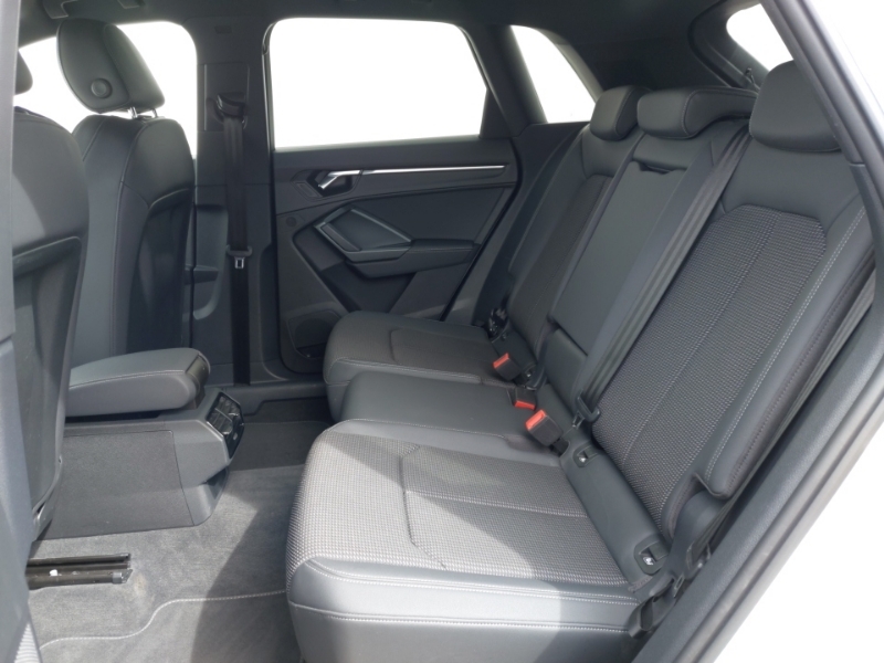 Audi Q3 35 Tfsi S Line S Tronic Comfortsound Pack White #6