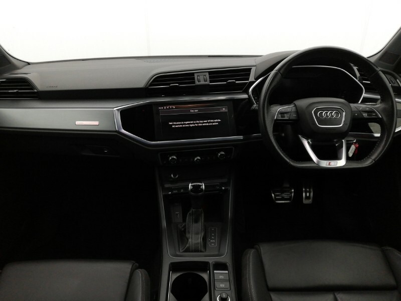 Audi Q3 35 Tdi Edition 1 S Tronic Red #3