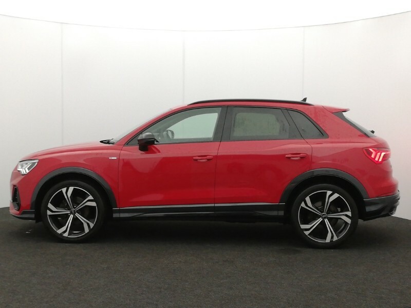 Audi Q3 35 Tdi Edition 1 S Tronic Red #4