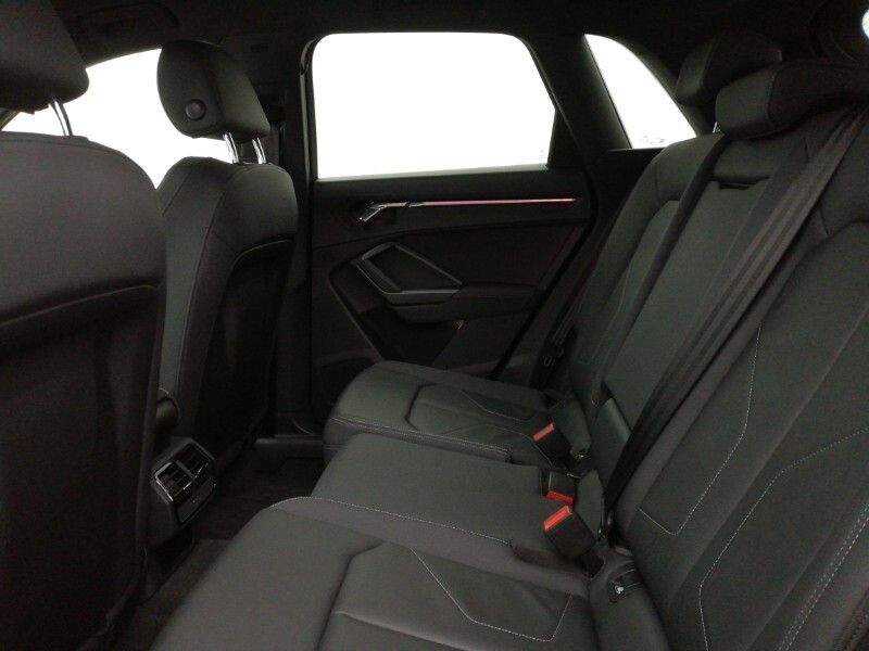 Audi Q3 35 Tdi Edition 1 S Tronic Red #6