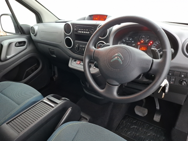 Citroen Berlingo 1.2 Puretech Feel Black #17