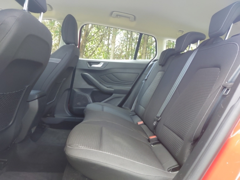Ford Focus 1.0 Ecoboost Hybrid Mhev 125 Zetec Edition Red #6