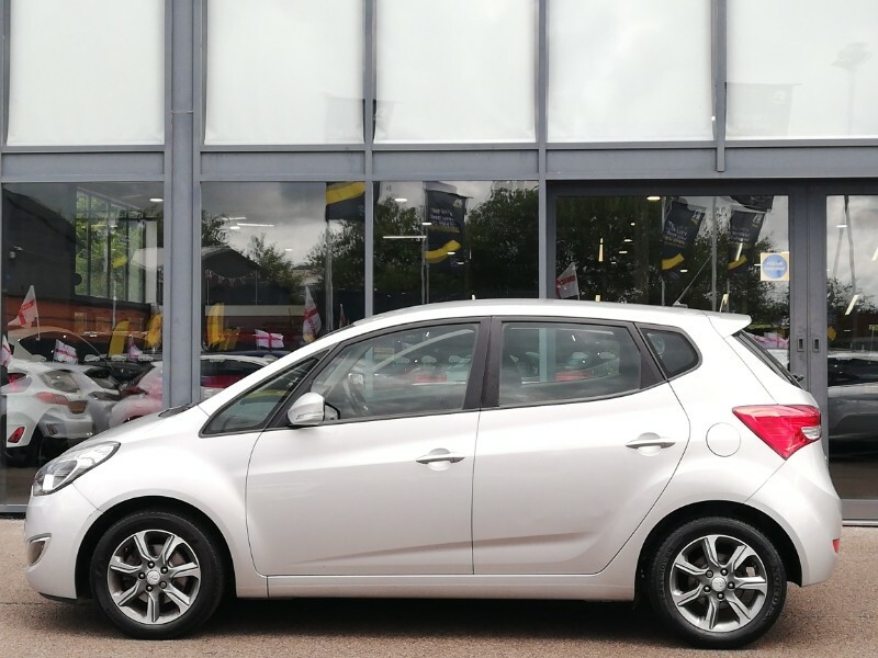 Hyundai Ix20 1.4 Blue Drive Se Silver #4