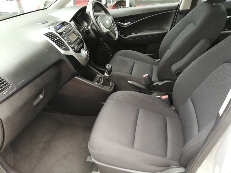 Hyundai Ix20 1.4 Blue Drive Se Silver #5