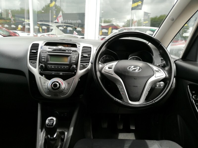 Hyundai Ix20 Se Red #7