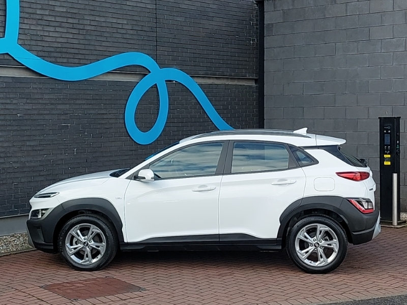 Hyundai Kona 1.0 Tgdi 48V Mhev Se Connect White #4