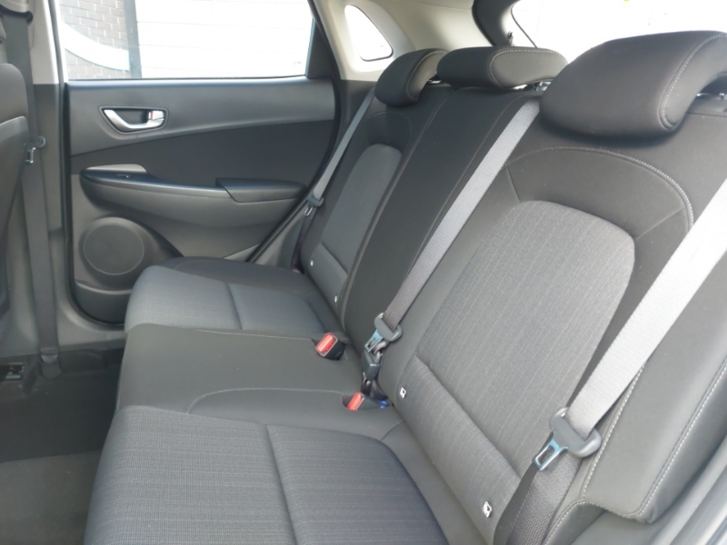 Hyundai Kona 1.0 Tgdi 48V Mhev Se Connect White #6