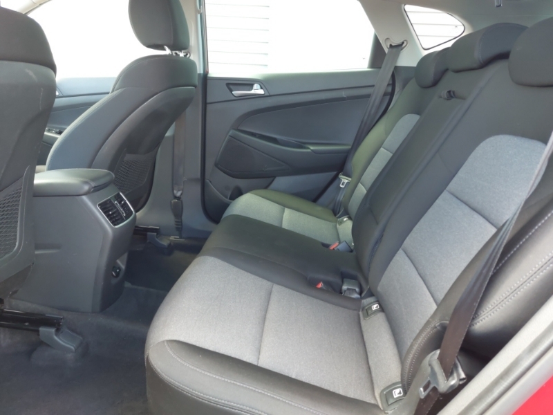 Hyundai Tucson 1.6 Gdi Se Nav 2Wd Red #6